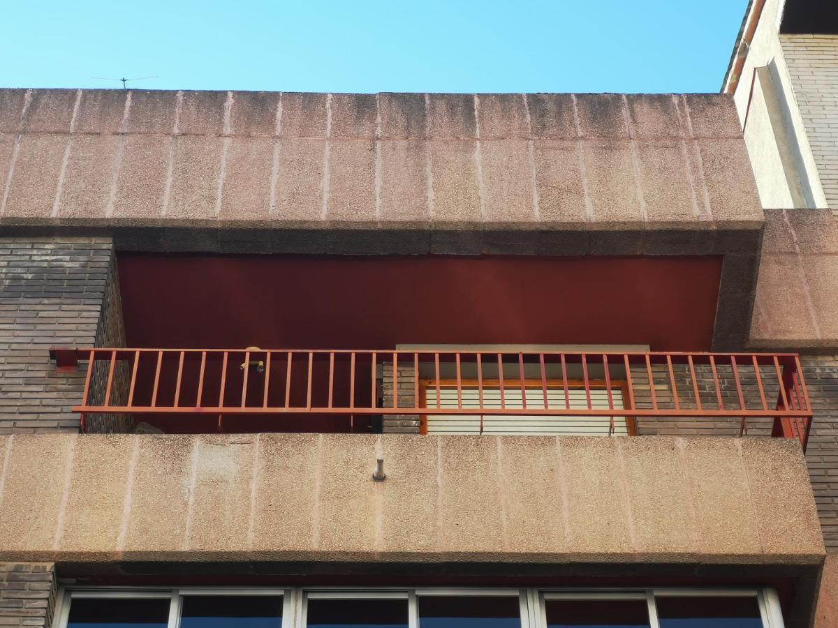 Lc Jacetania Pirineos Apartamento Jaca Exterior foto